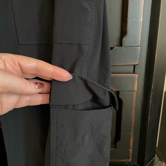 Athleta Black Chelsea Cargo Lined Pant Size 10 tall - Picture 5 of 10